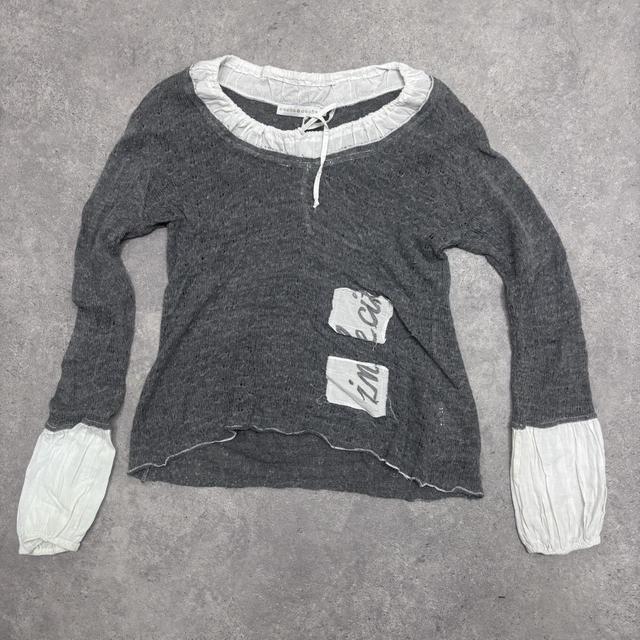 Grey flared knit puff shirt