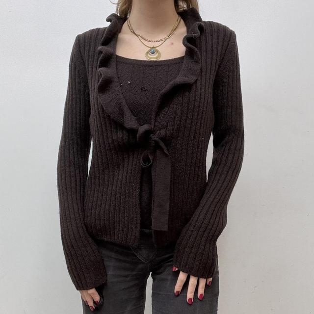 Knitted brown ribbed cardigan