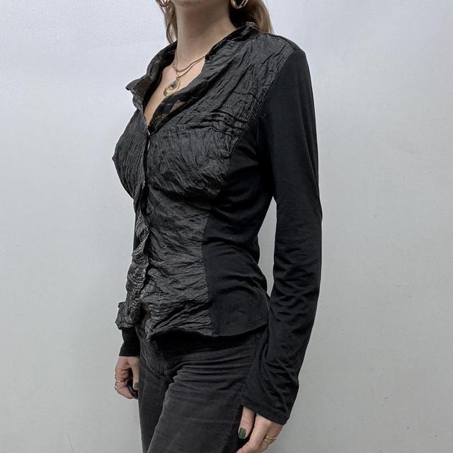 Crinkle textured flared cardigan shirt