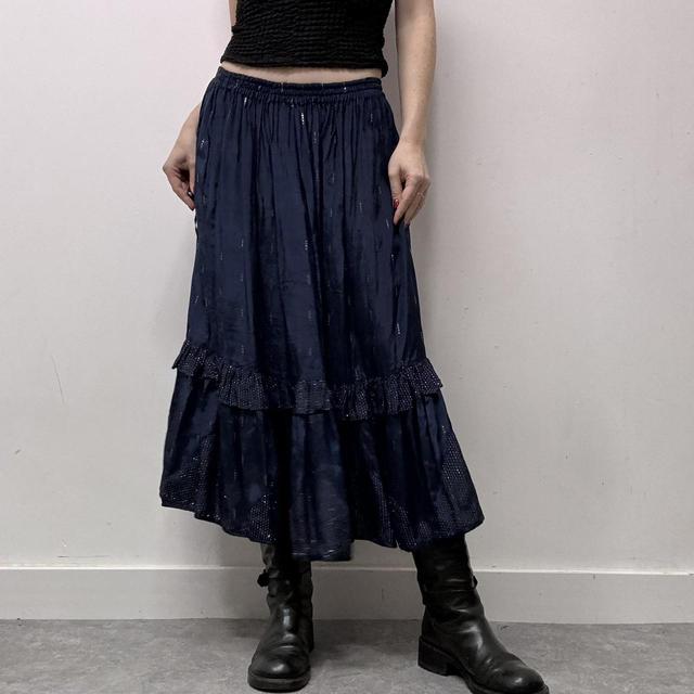 Navy pleated crinkle midi skirt