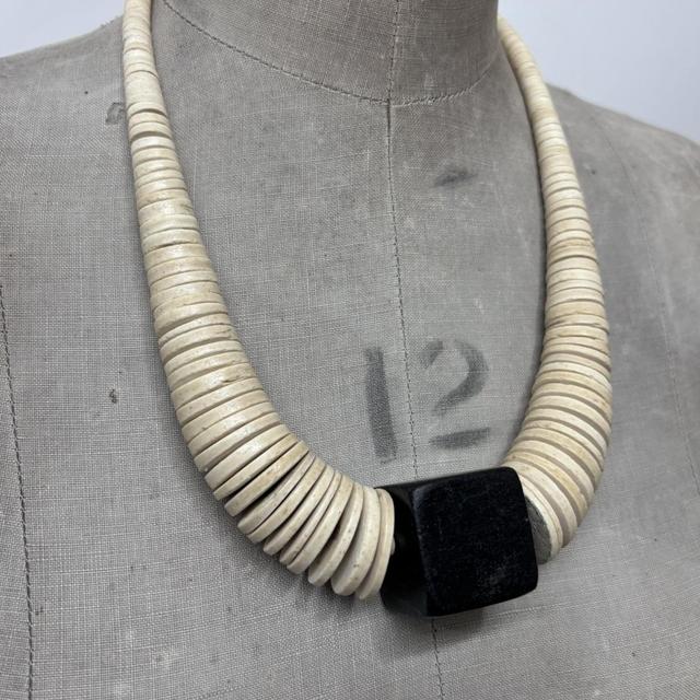Oversized chunky beaded statement necklace