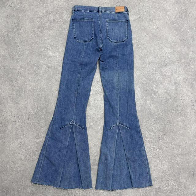 Flared pleated bootcut jeans