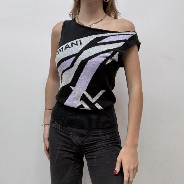 Slouchy knitted graphic vest