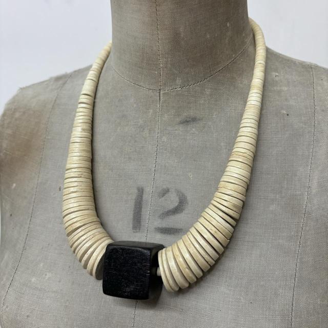 Oversized chunky beaded statement necklace