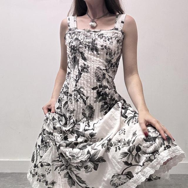 Floral printed summer dress