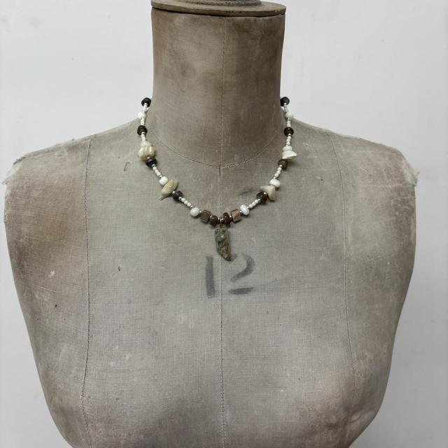 Pearl beaded crystal necklace