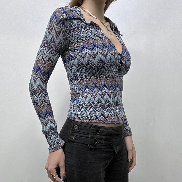 Knit patterned chevron shirt