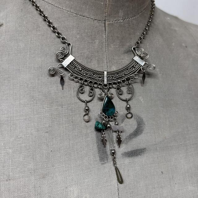 Silver wire gemstone necklace