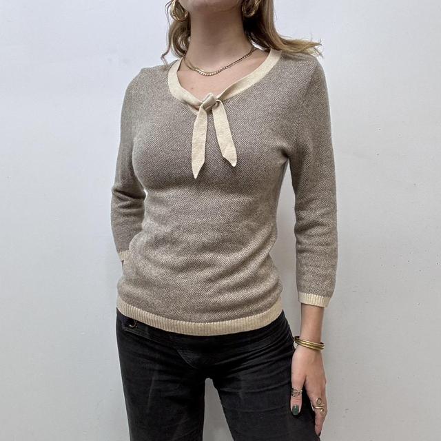 Brown bow wool jumper