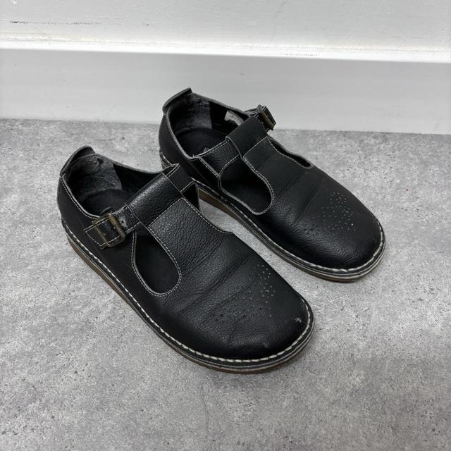 Vegetarian shoes black mary janes