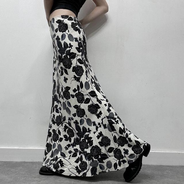 Grey graphic floral maxi skirt
