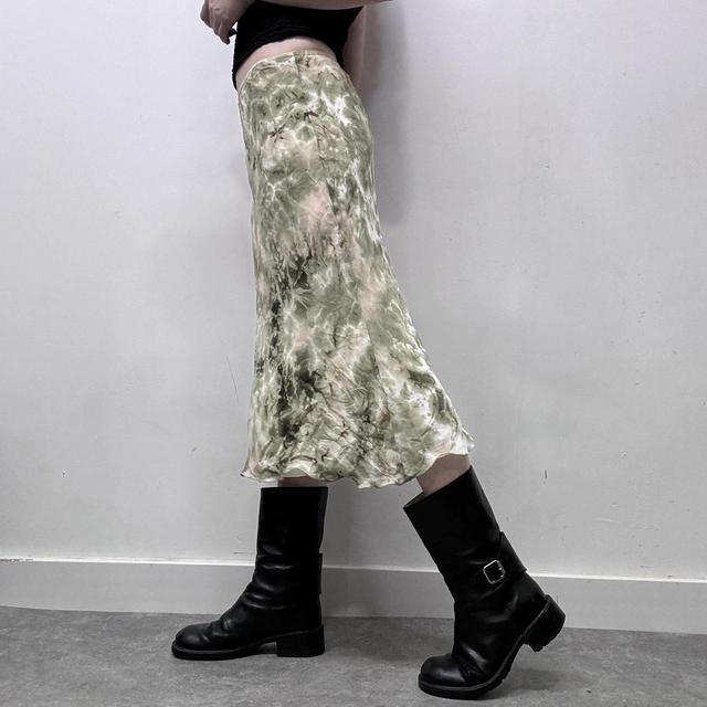 Green mesh distressed print midi skirt