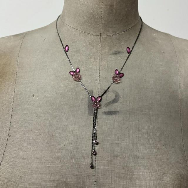 Metal flower pink gestone necklace