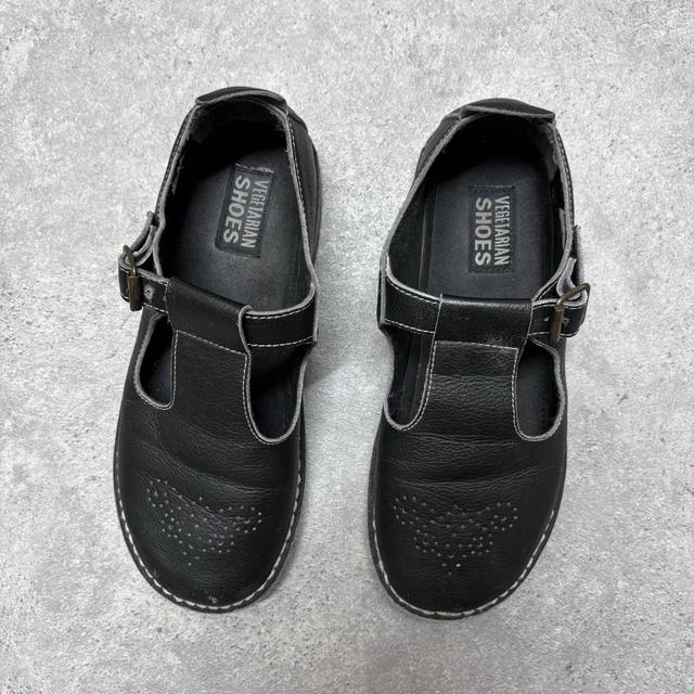 Vegetarian shoes black mary janes