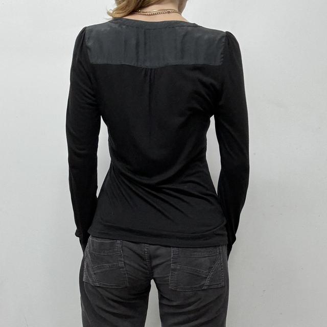 Black button up long sleeve tshirt