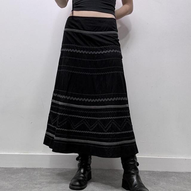 Black ribbon flared midi skirt