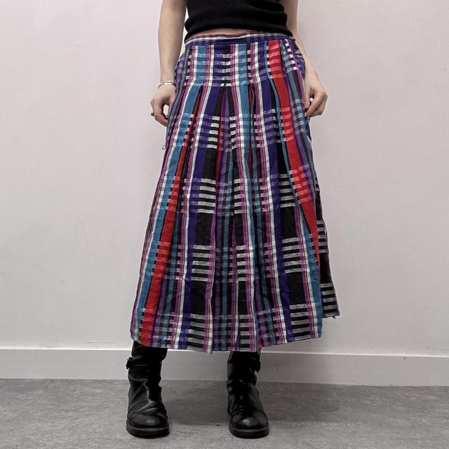 Checked tartan pleated maxi skirt