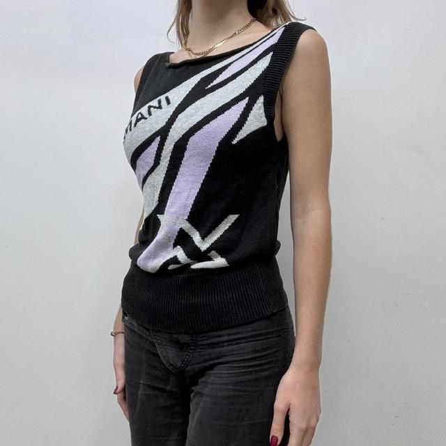 Slouchy knitted graphic vest