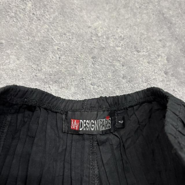 Black crinkle flared black skirt