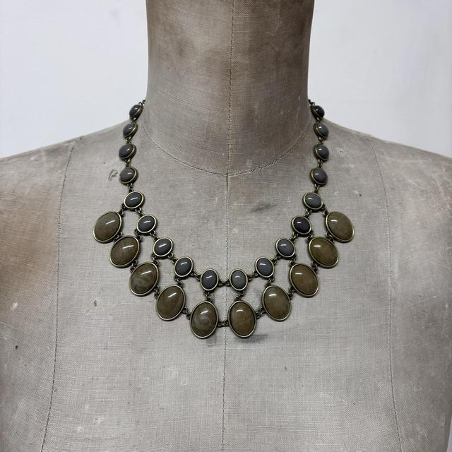 Brown resin chain chandiler necklace