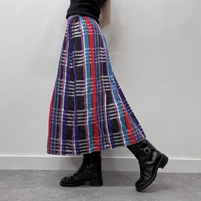 Checked tartan pleated maxi skirt