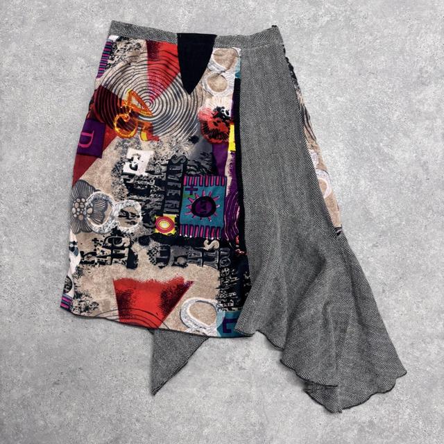 Graphic asyemmetric patterned tweed skirt