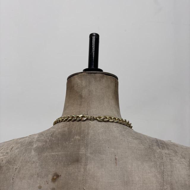 Chunky gold chain heart necklace