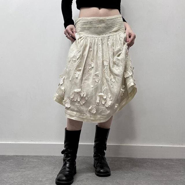 Cream flared puff appliqué midi skirt