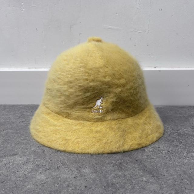 Kangoal fur bucket hat