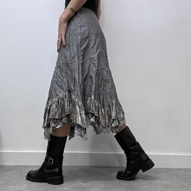 Crinkle asymmetric lace midi skirt