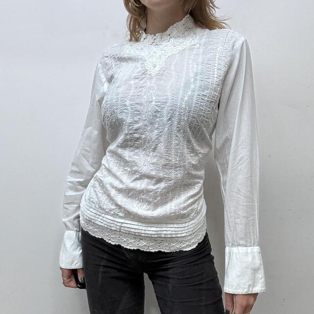 White lace antique style cotton shirt