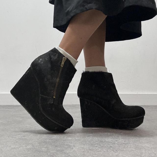 Black Diesel hoof heels