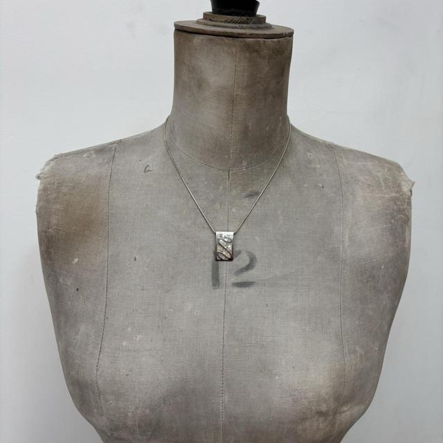 Silver mother of pearl necklace