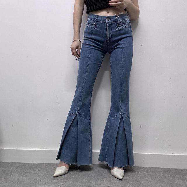 Flared pleated bootcut jeans