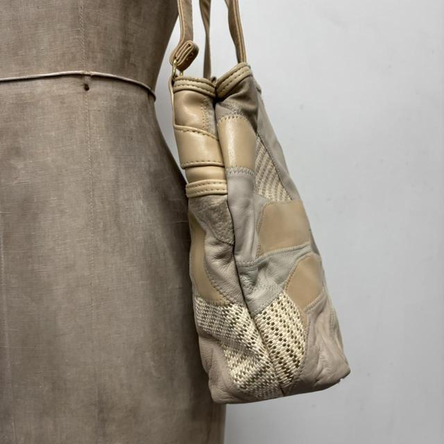 Patchwork tan leather bag