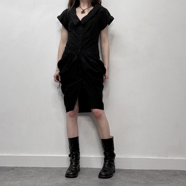 Black puff pleated midi dress