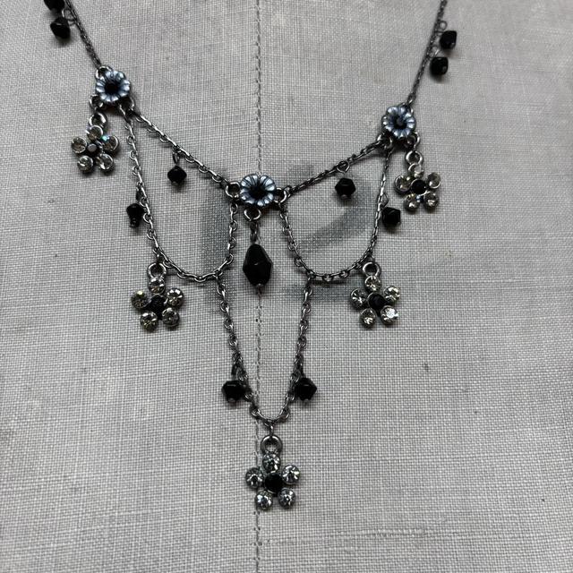 Gothic fairy flower necklace