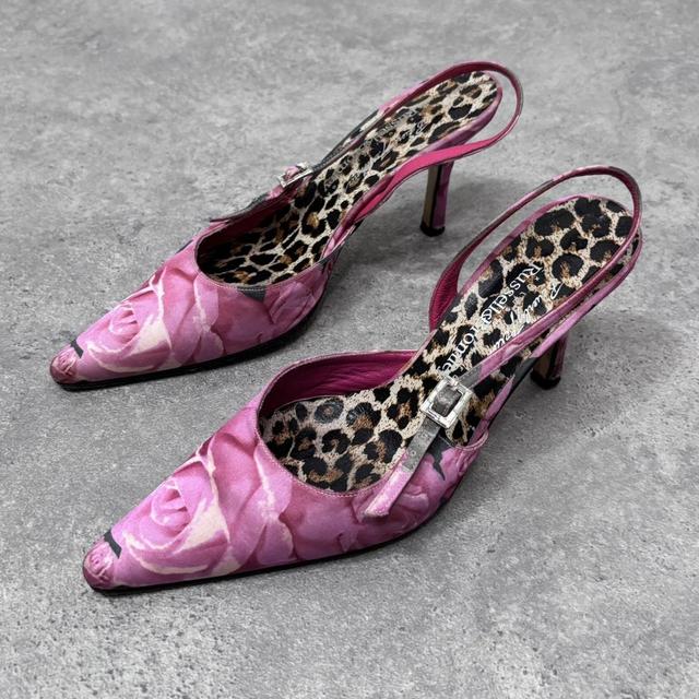 Vintage kitten heel y2k shoes