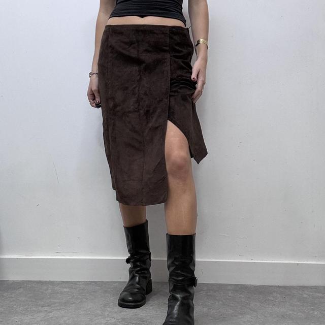 Brown suede asymmetric slit skirt