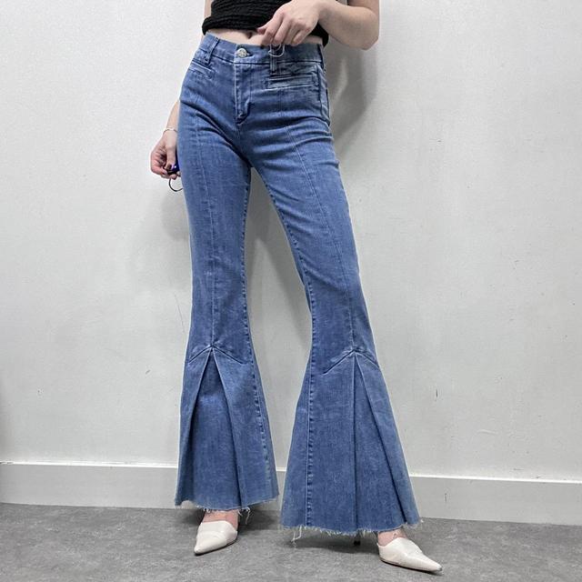 Flared pleated bootcut jeans