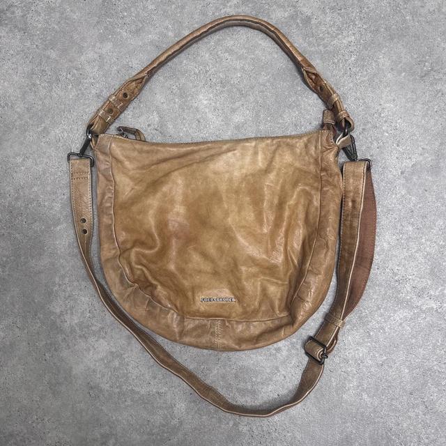 Tan leather slouchy distressed shoulder bag