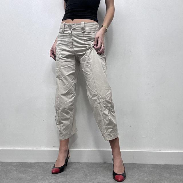 Beige barrel cropped capri trousers