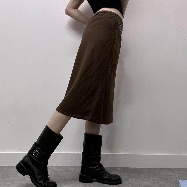 Graphic printed brown skirt