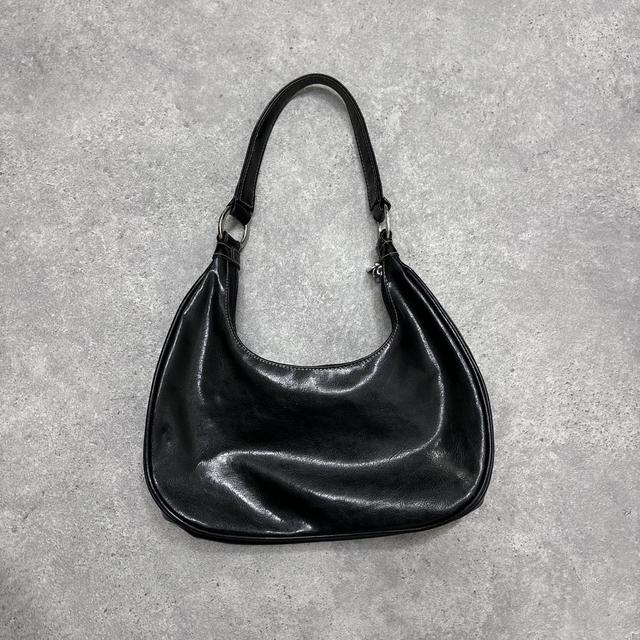 Black leather y2k shoulder bag
