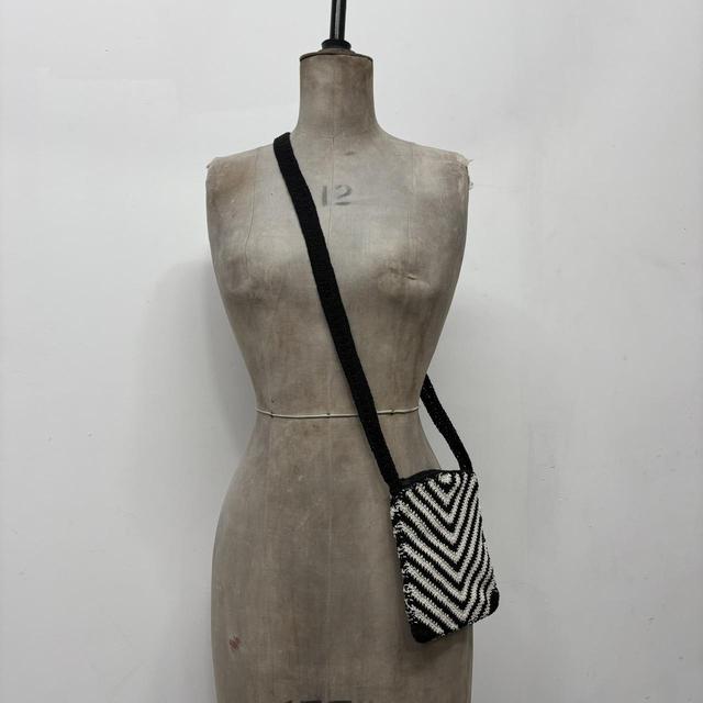 Woven patterned crossbody bag