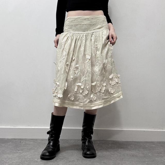 Cream flared puff appliqué midi skirt
