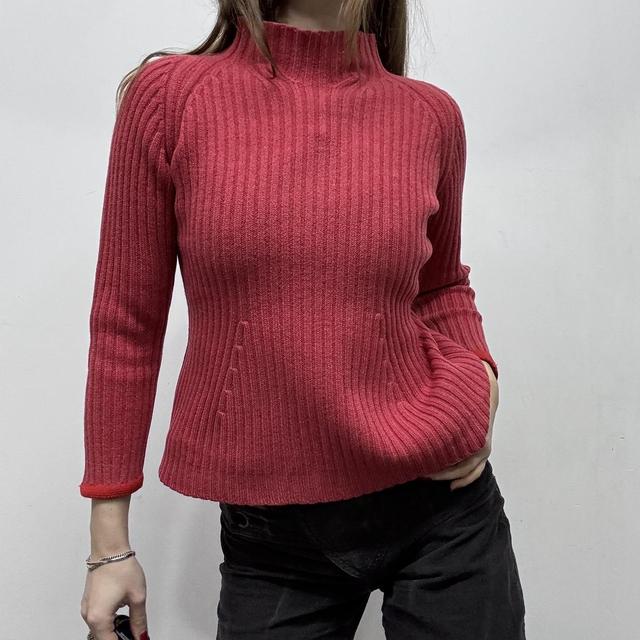 Pink ribbed knit wool jumper