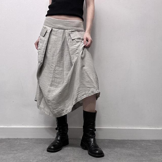 Grey cargo puff balloon skirt