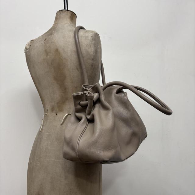 Chunky oversized tan leather shoulder bag