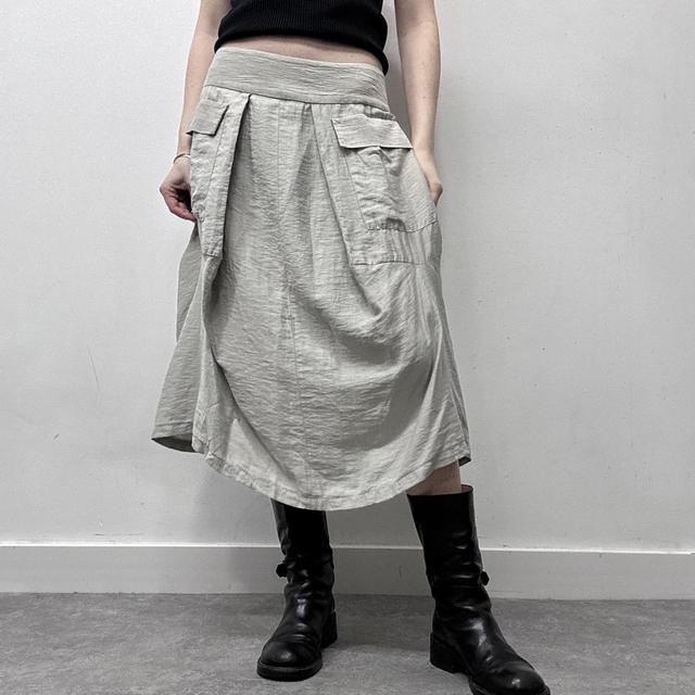 Grey cargo puff balloon skirt